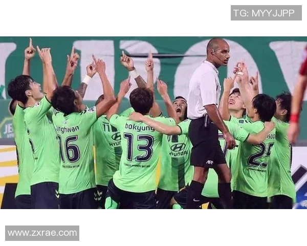 重庆力帆迎战恒丰智城争夺中超联赛关键三分的激烈对决 重庆力帆迎战恒丰智城争夺中超联赛关键三分的激烈对决