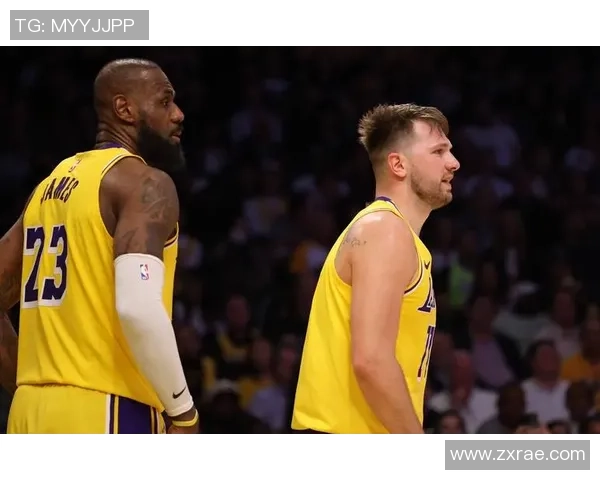 1月19日勇士与湖人精彩对决全场回放及赛后精彩点评分析