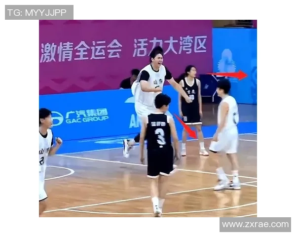 前史首人！2.26米张子宇回应实战暴扣太谦善 三战33中31仅45分钟